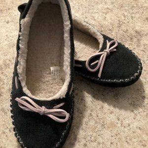 LL BEAN HEARTHSIDE SLIPPERS